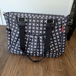 SKIPHOP Diaper Bag! NEW w/o tags. Black and White Floral Pattern Water Resistant